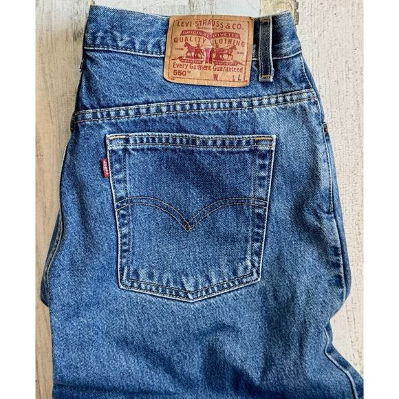 Vintage Ladies Levi Strauss 550 Classic Relaxed Tapered Size 16L Blue Jeans 3123 - Picture 7 of 7